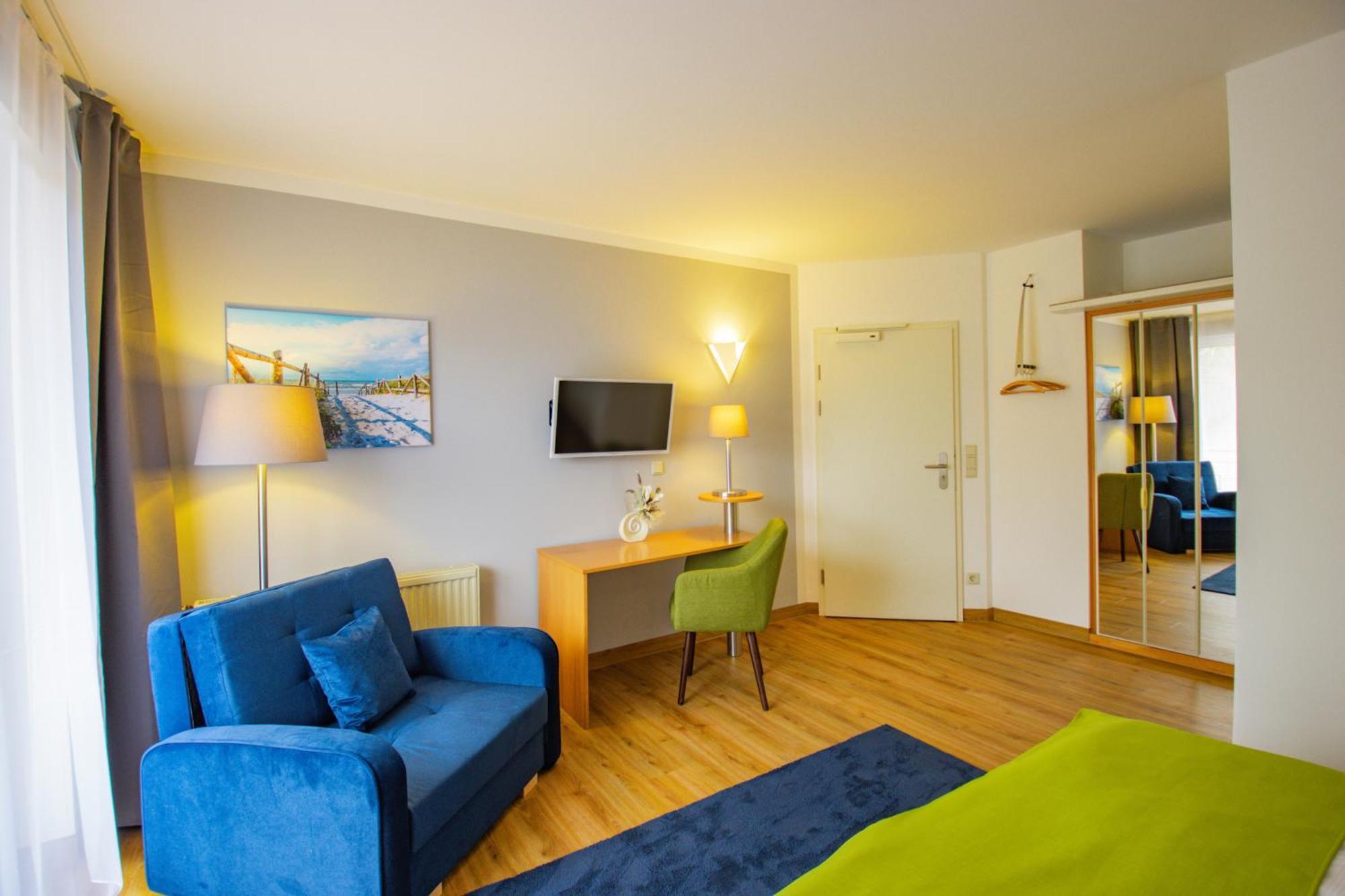 Inselhotel Kleiner Bodden Buschvitz Esterno foto