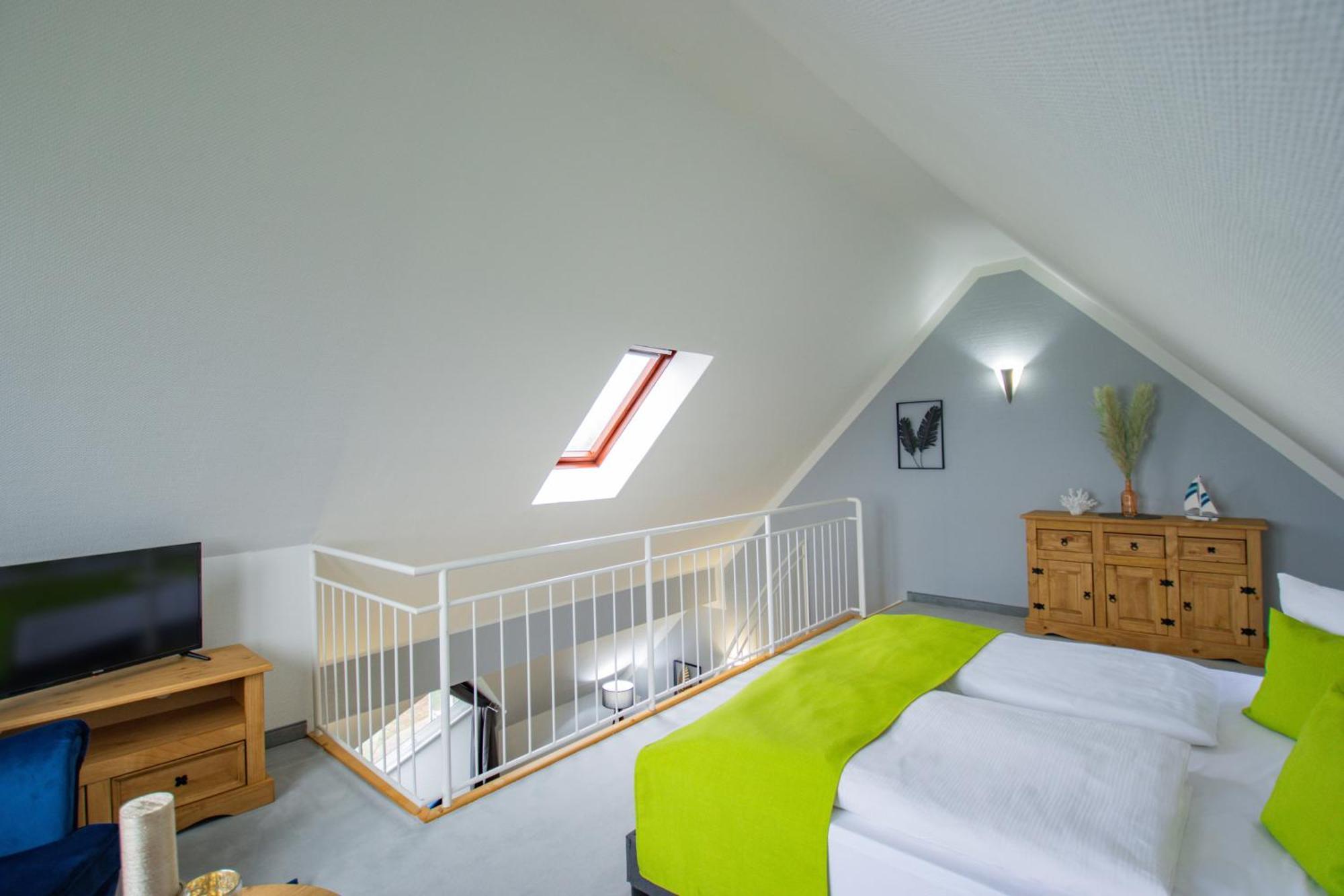 Inselhotel Kleiner Bodden Buschvitz Esterno foto