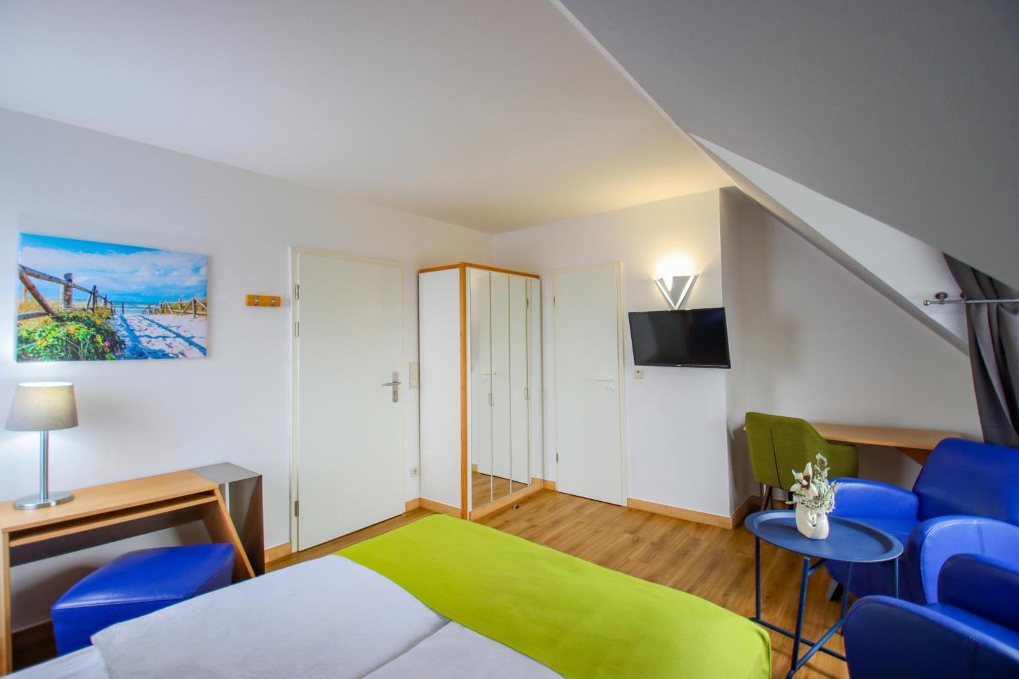 Inselhotel Kleiner Bodden Buschvitz Esterno foto