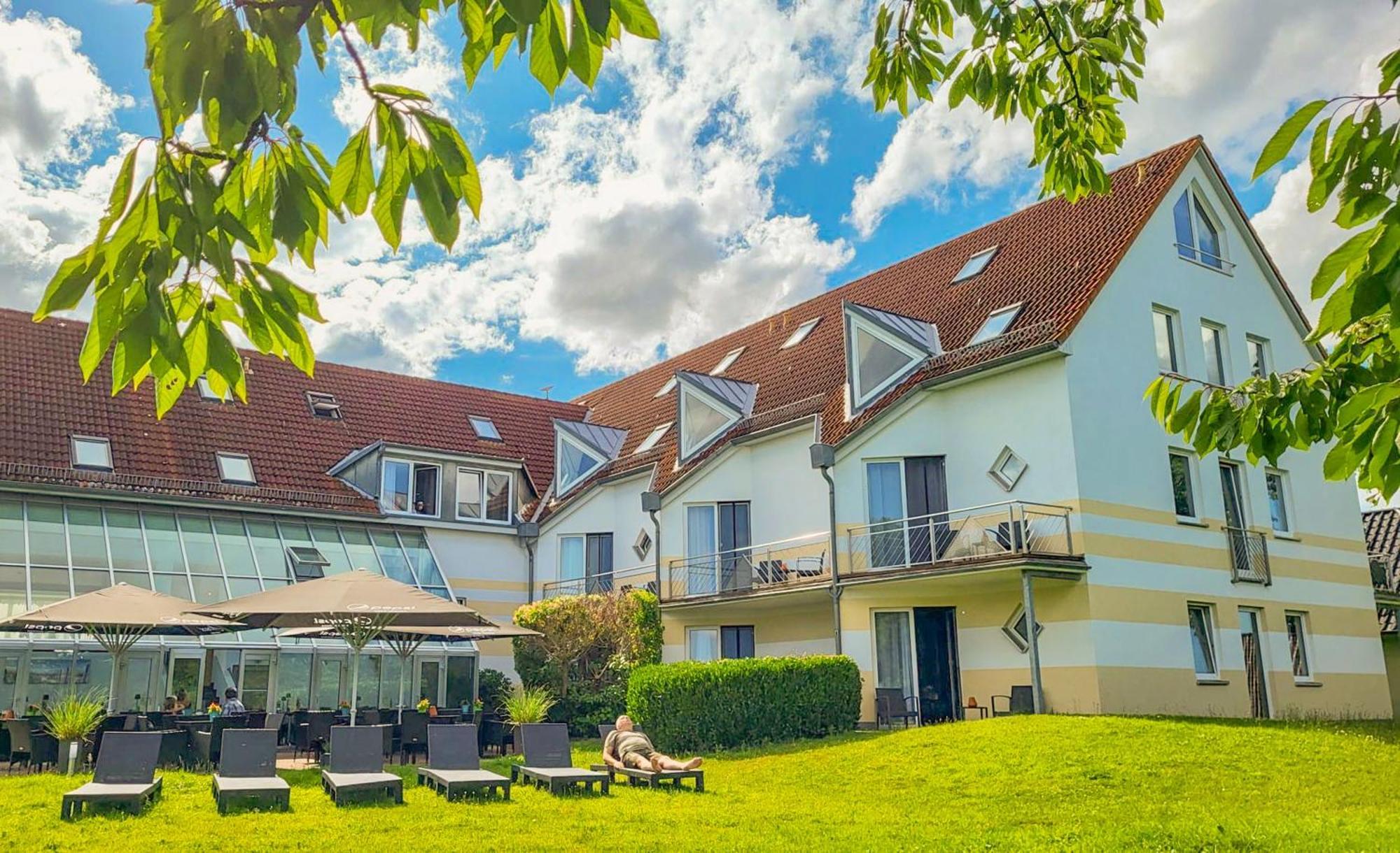 Inselhotel Kleiner Bodden Buschvitz Esterno foto
