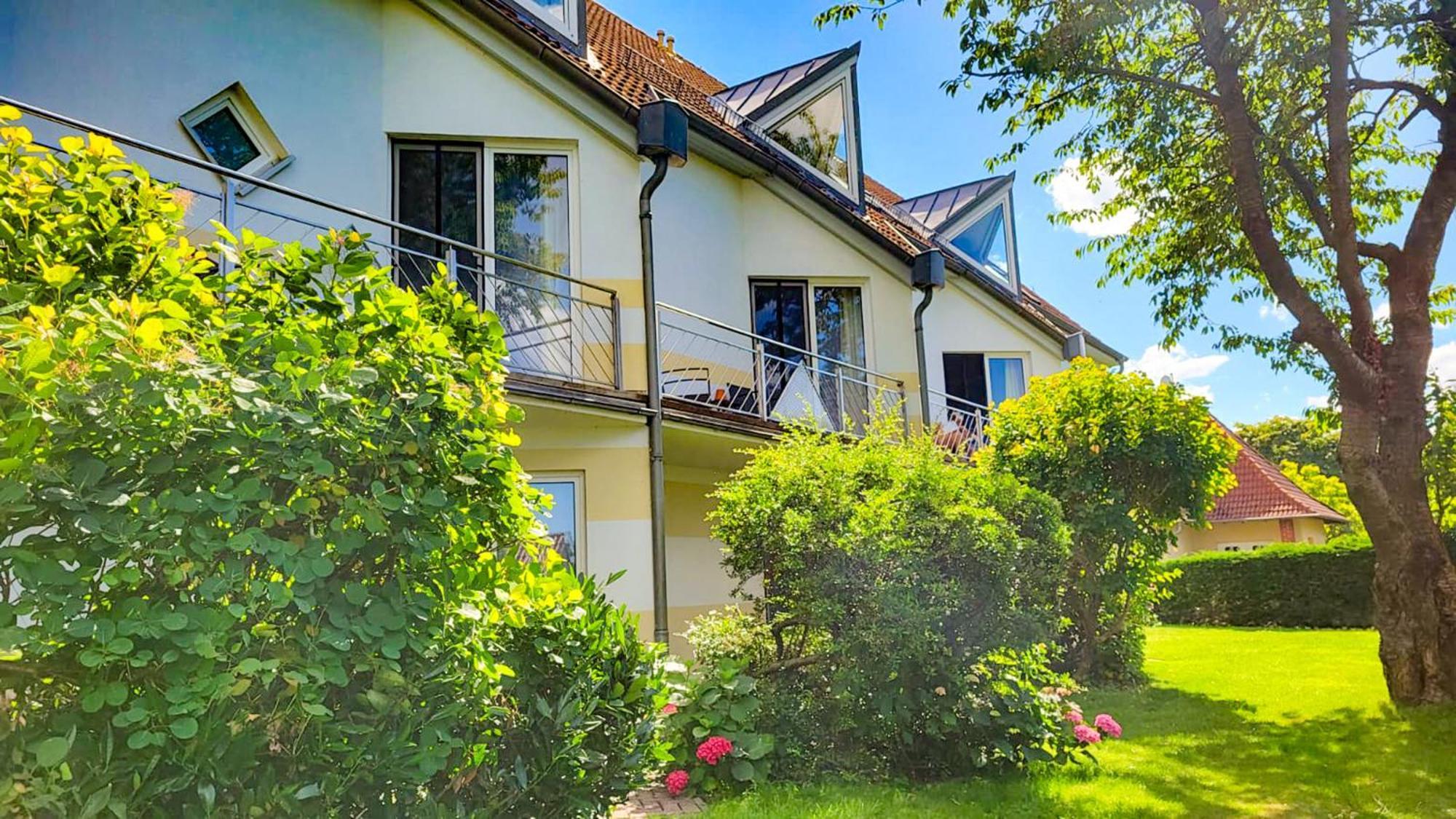 Inselhotel Kleiner Bodden Buschvitz Esterno foto