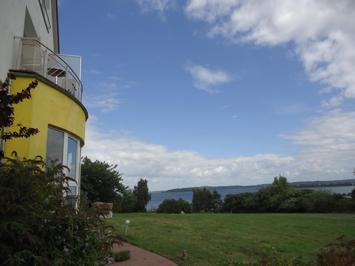 Inselhotel Kleiner Bodden Buschvitz Esterno foto